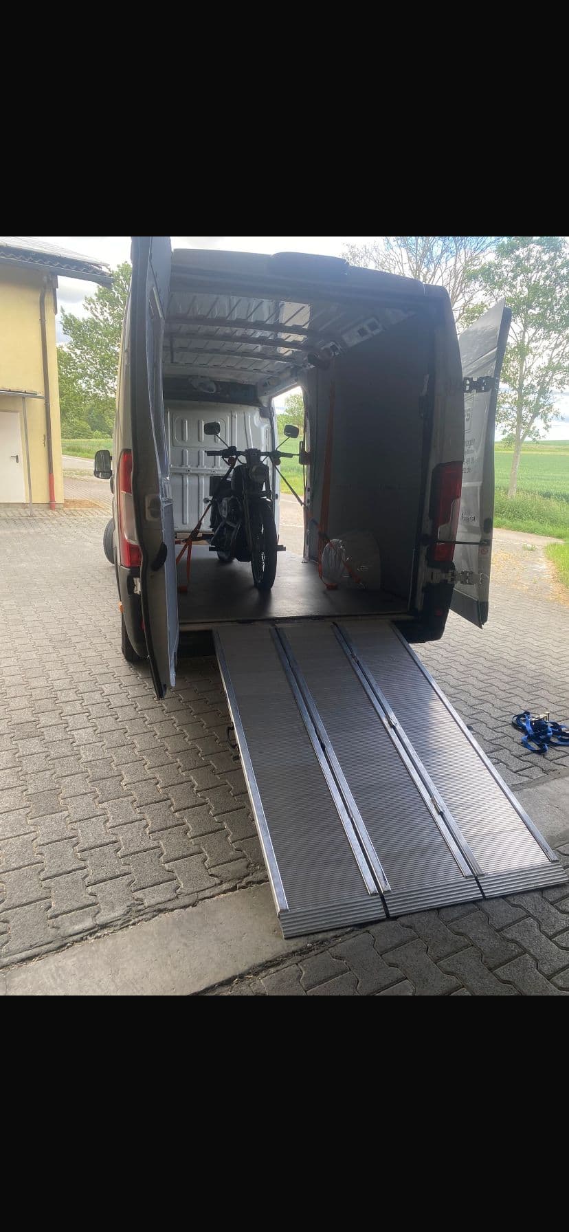 Thomas Scharli – Transport & Umzug im Einsatz