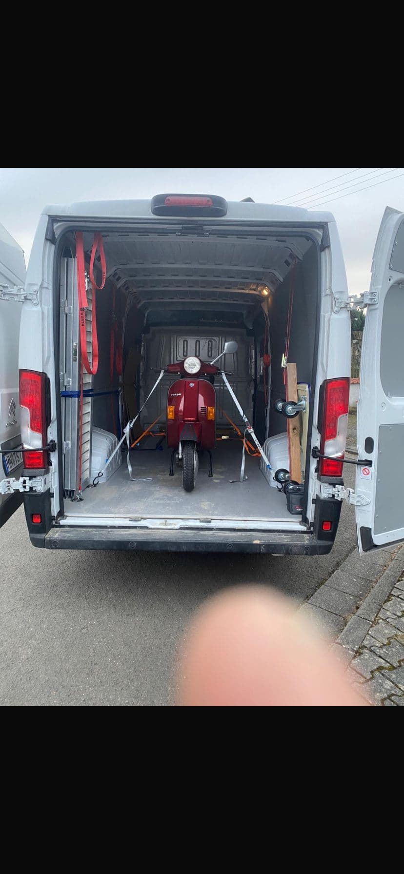 Vespa sicher überführt